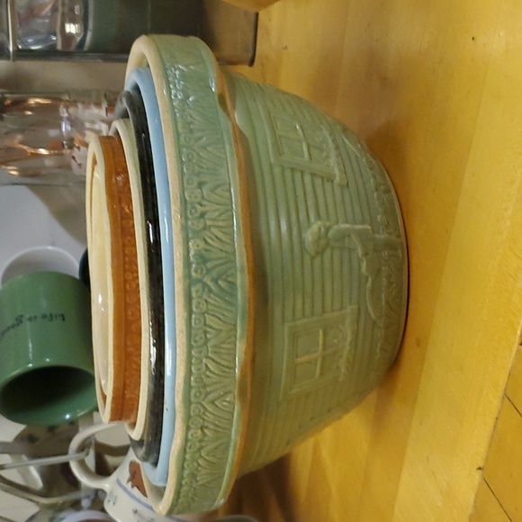 💥SOLD💥Roseville Ransbottom Watering Girl Yelloware,Whole Set - Picture 2 of 7